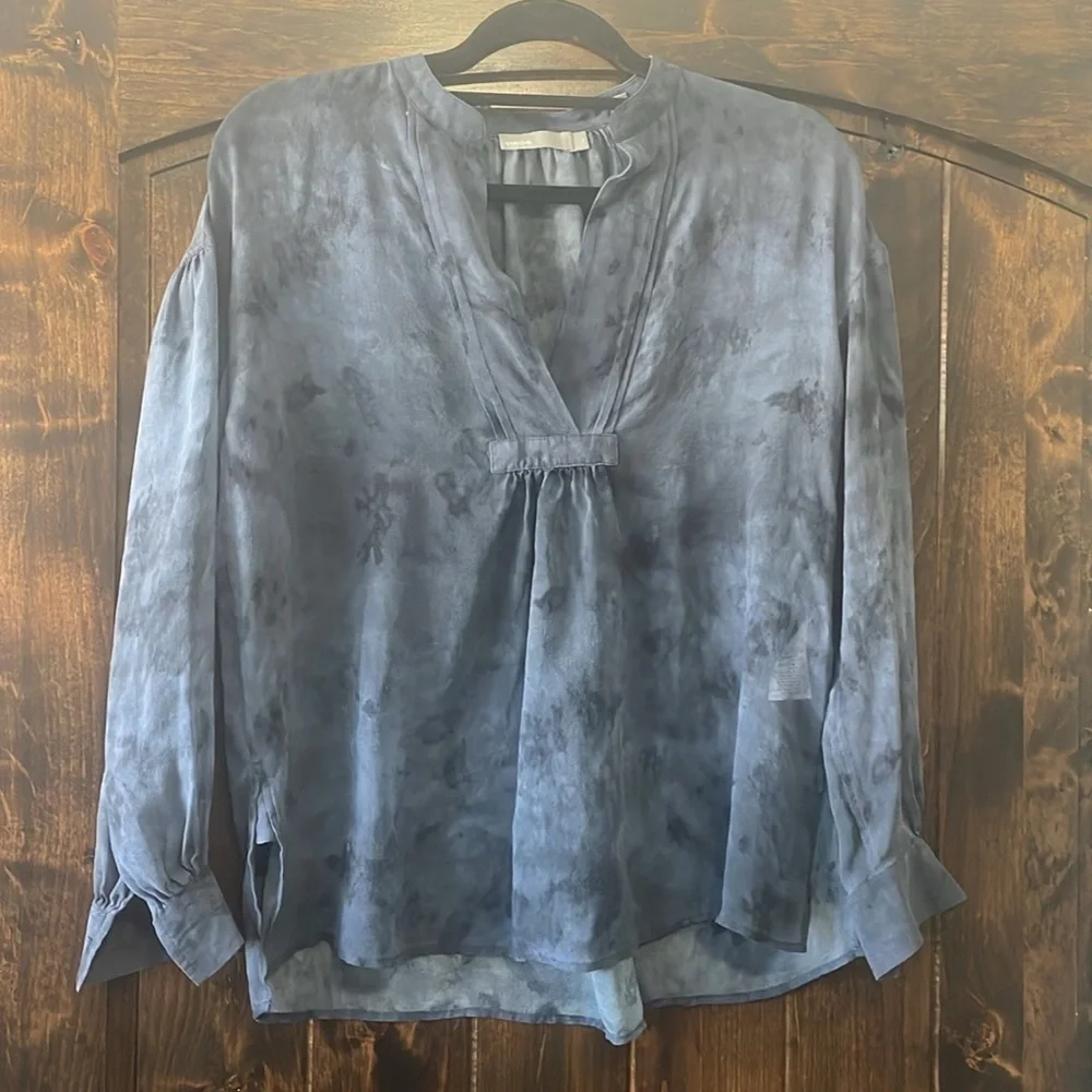 Vince Blue Marbled Sheer V-neck Silk Long Sleeve Top Size XS